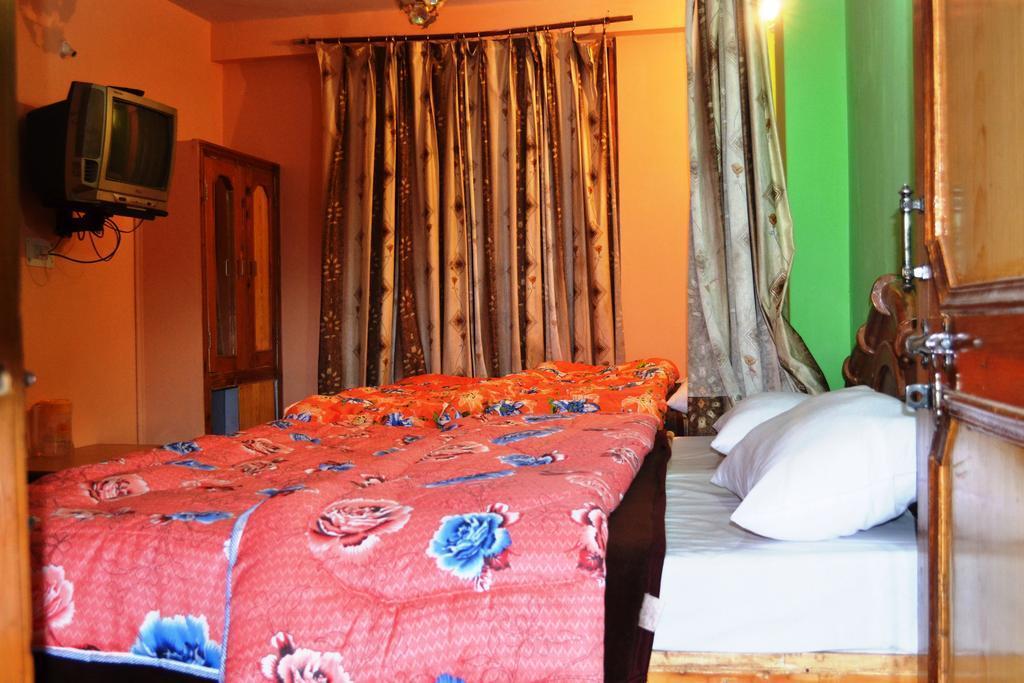 Kunal Hotel & Cottages Manāli Zewnętrze zdjęcie